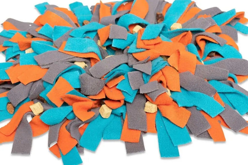 Round Snuffle Mat with suction - 15" Messy Mutts